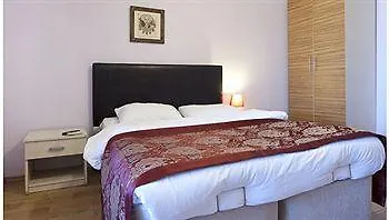 More Residence 1 Aparthotel 3*