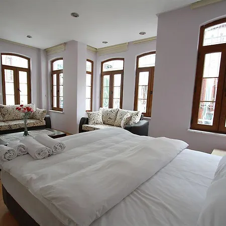 More Residence 1 Aparthotel 3*