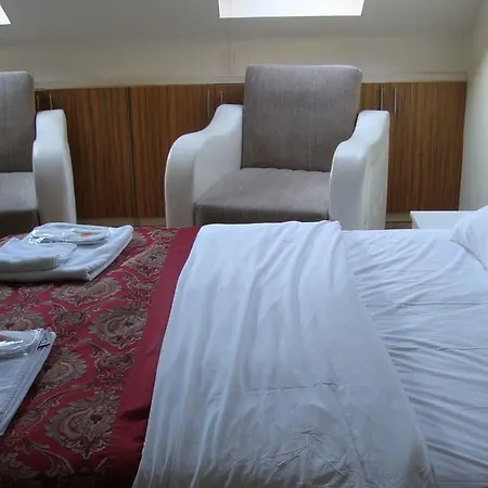 More Residence 1 Aparthotel